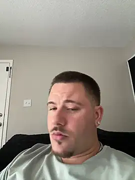 Snapshot of thepornplugz chatting on May 2026 06:04:02 PM thepornplugz online show from May 2026 06:04:02 PM