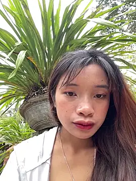 Snapshot of kuruta-neko chatting on October 2025 04:27:01 AM kuruta-neko online show from October 2025 04:27:01 AM