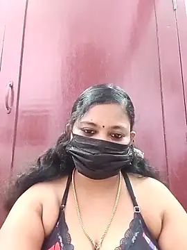 Snapshot of Mandhra28 chatting on November 2025 06:41:02 PM Mandhra28 online show from November 2025 06:41:02 PM