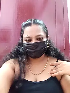 Snapshot of Mandhra28 chatting on November 2025 07:13:02 PM Mandhra28 online show from November 2025 07:13:02 PM