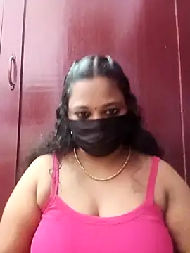 Snapshot of Mandhra28 chatting on November 2025 06:08:01 PM Mandhra28 online show from November 2025 06:08:01 PM