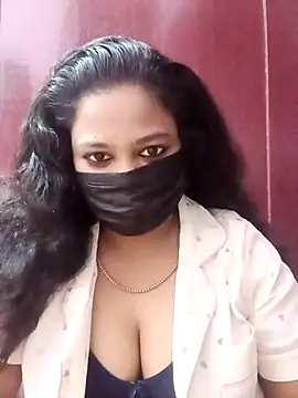 Snapshot of Mandhra28 chatting on November 2025 05:35:02 PM Mandhra28 online show from November 2025 05:35:02 PM