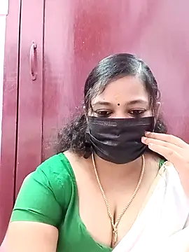 Snapshot of Mandhra28 chatting on December 2025 05:28:02 PM Mandhra28 online show from December 2025 05:28:02 PM