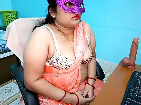 Snapshot of SWEETY_RANI chatting on April 2026 05:14:01 AM SWEETY RANI online show from April 2026 05:14:01 AM