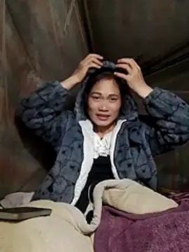 Snapshot of doggy-00 chatting on November 2025 08:53:01 PM doggy-00 online show from November 2025 08:53:01 PM