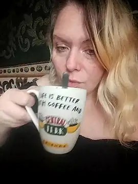 Snapshot of Lana-murr chatting on October 2025 09:00:02 AM Lana-murr online show from October 2025 09:00:02 AM