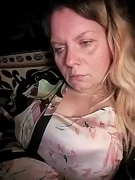 Snapshot of Lana-murr chatting on November 2025 06:26:01 PM Lana-murr online show from November 2025 06:26:01 PM