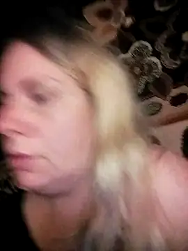 Snapshot of Lana-murr chatting on November 2025 03:33:02 PM Lana-murr online show from November 2025 03:33:02 PM