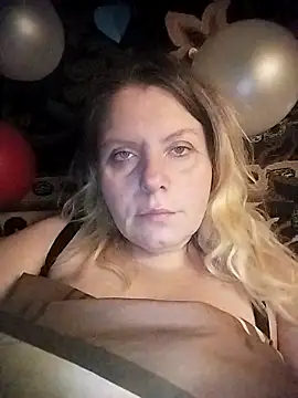 Snapshot of Lana-murr chatting on February 2026 04:58:01 PM Lana-murr online show from February 2026 04:58:01 PM