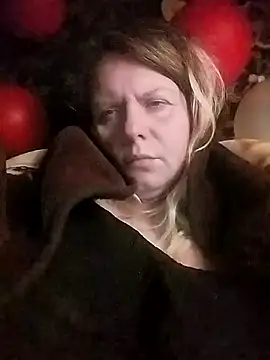 Snapshot of Lana-murr chatting on February 2026 06:17:02 PM Lana-murr online show from February 2026 06:17:02 PM