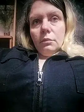 Snapshot of Lana-murr chatting on March 2026 06:35:02 PM Lana-murr online show from March 2026 06:35:02 PM