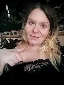 Snapshot of Lana-murr chatting on March 2026 05:44:01 AM Lana-murr online show from March 2026 05:44:01 AM