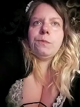 Lana-murr online show from April 2026 04:23:02 PM