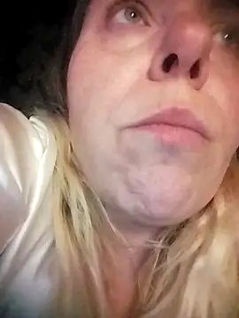 Lana-murr online show from April 2026 04:33:02 PM