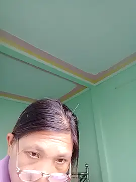 bella-la online show from November 2025 07:33:02 AM