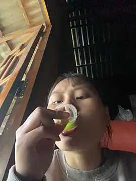 Sophia-123 online show from November 2025 04:02:02 AM