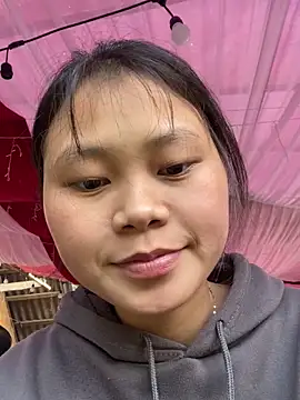 Sophia-123 online show from December 2025 01:14:01 AM