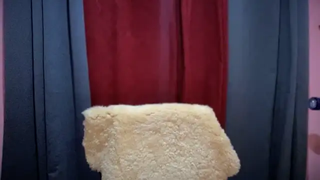 Snapshot of untouchable_mia chatting on November 2025 10:36:02 AM untouchable mia online show from November 2025 10:36:02 AM