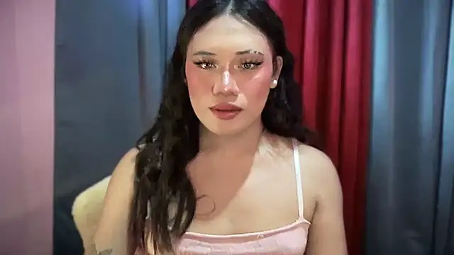 Snapshot of untouchable_mia chatting on November 2025 11:43:01 PM untouchable mia online show from November 2025 11:43:01 PM