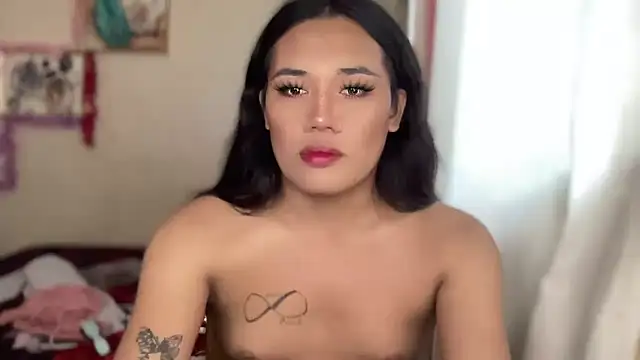 Snapshot of untouchable_mia chatting on December 2025 03:45:02 AM untouchable mia online show from December 2025 03:45:02 AM