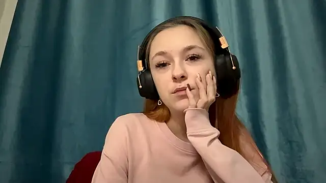 Snapshot of HOTBellakle chatting on November 2025 03:06:02 PM HOTBellakle online show from November 2025 03:06:02 PM