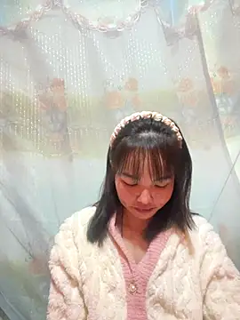 Snapshot of Night_owl111 chatting on December 2025 09:35:01 PM Night owl111 online show from December 2025 09:35:01 PM