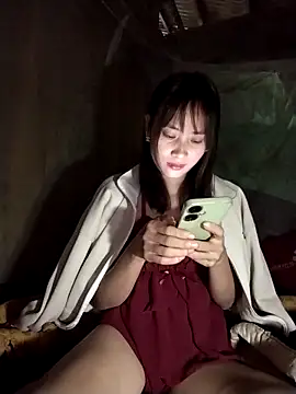 Snapshot of Em_xinh01 chatting on November 2025 02:10:01 AM Em xinh01 online show from November 2025 02:10:01 AM