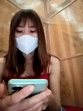 Snapshot of Em_xinh01 chatting on December 2025 05:04:02 AM Em xinh01 online show from December 2025 05:04:02 AM