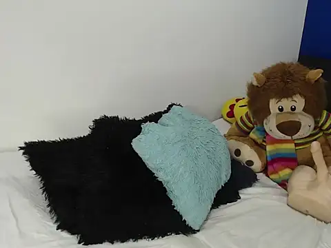 EmmilyConnor online show from February 2026 01:40:01 PM