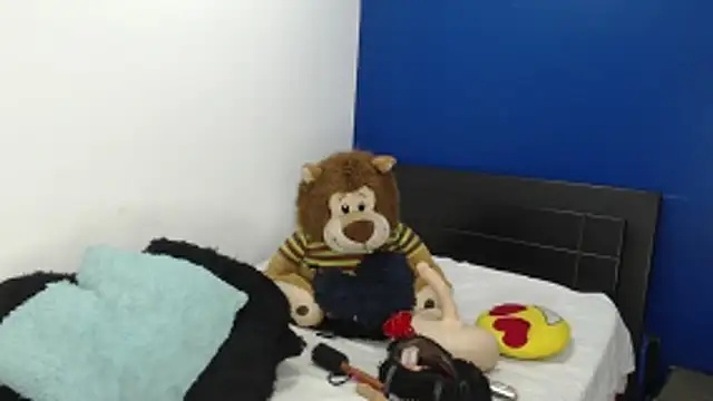 EmmilyConnor online show from May 2026 02:24:02 PM