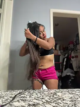 ToXxXiicBarbiie online show from June 2026 05:15:01 PM