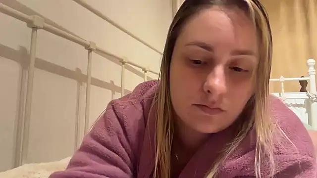 EngelHelene online show from May 2026 07:08:01 PM