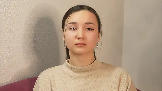 NilsaGraci online show from October 2025 09:35:02 AM