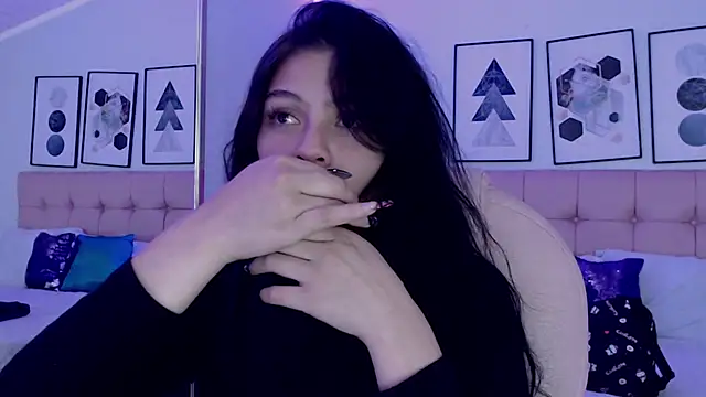 KikiVelvet online show from February 2026 11:09:01 PM