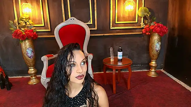 Snapshot of Marilyn_Blakee chatting on December 2025 12:58:01 PM Marilyn Blakee online show from December 2025 12:58:01 PM