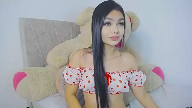 Snapshot of little_emiily_ chatting on November 2025 12:39:02 PM little emiily online show from November 2025 12:39:02 PM