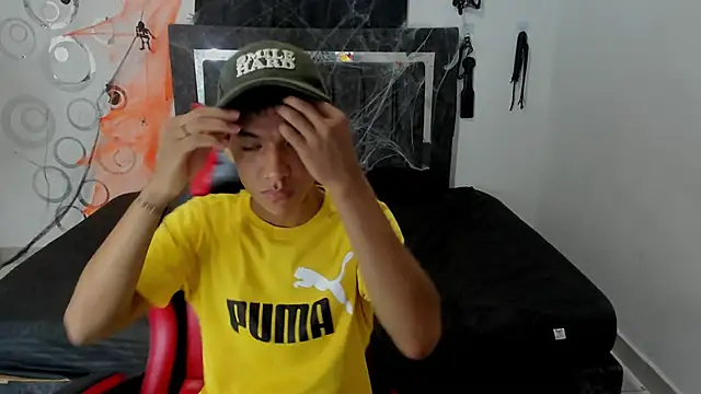 Snapshot of Maximiliano_Khalil chatting on November 2025 07:49:02 PM Maximiliano Khalil online show from November 2025 07:49:02 PM