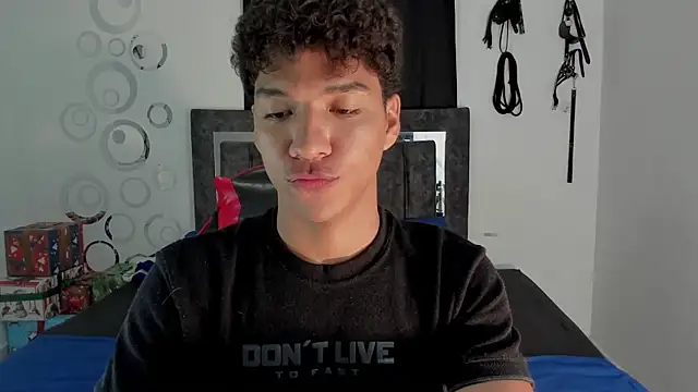 Maximiliano Khalil online show from January 2026 07:48:01 PM