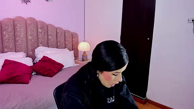 Kim Luna1 online show from March 2026 11:49:01 AM