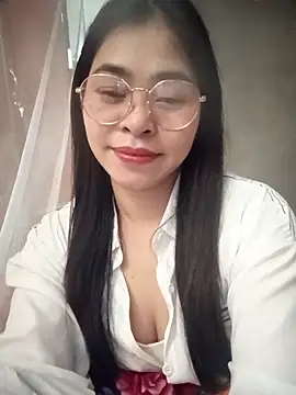 Snapshot of Bamboo-niee123 chatting on February 2026 04:47:02 PM Bamboo-niee123 online show from February 2026 04:47:02 PM