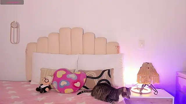 Snapshot of Manelyk__moon chatting on November 2025 09:14:02 PM Manelyk moon online show from November 2025 09:14:02 PM