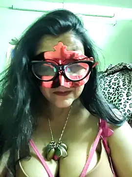 Snapshot of LOVE__RANI chatting on March 2026 06:23:02 PM LOVE RANI online show from March 2026 06:23:02 PM