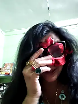 Snapshot of LOVE__RANI chatting on March 2026 08:29:01 AM LOVE RANI online show from March 2026 08:29:01 AM