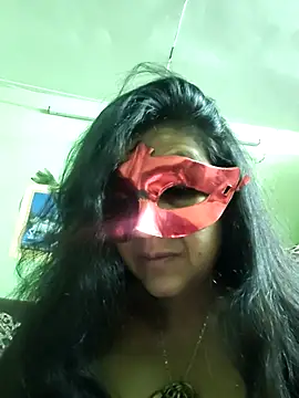 Snapshot of LOVE__RANI chatting on April 2026 01:08:01 AM LOVE RANI online show from April 2026 01:08:01 AM