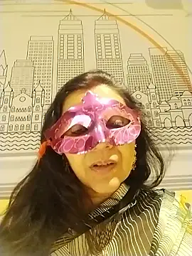Snapshot of LOVE__RANI chatting on May 2026 11:27:01 AM LOVE RANI online show from May 2026 11:27:01 AM