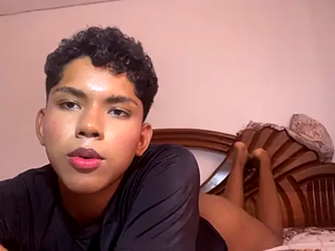 Snapshot of Myrkamndza chatting on November 2025 06:40:02 PM Myrkamndza online show from November 2025 06:40:02 PM