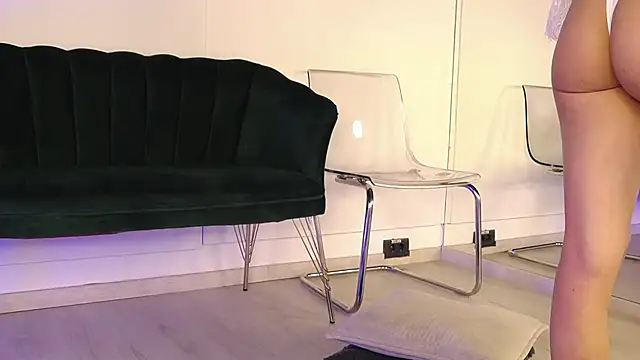 Snapshot of RebbeccaRay chatting on November 2025 08:09:01 PM RebbeccaRay online show from November 2025 08:09:01 PM