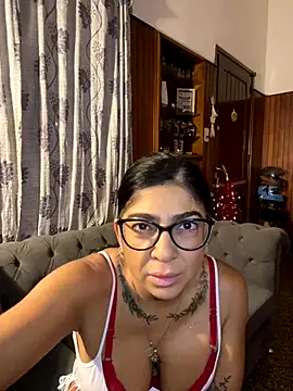 solmorochia online show from December 2025 12:59:02 AM