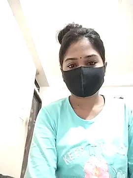 Snapshot of Green_LaDY66 chatting on December 2025 04:28:02 AM Green LaDY66 online show from December 2025 04:28:02 AM