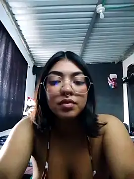 Snapshot of Rebeca_ramos chatting on November 2025 08:09:02 PM Rebeca ramos online show from November 2025 08:09:02 PM